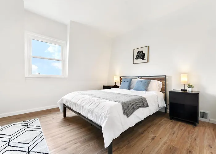 Stylish Sanctuary Near Downtown Workspace Parking Pittsburgh