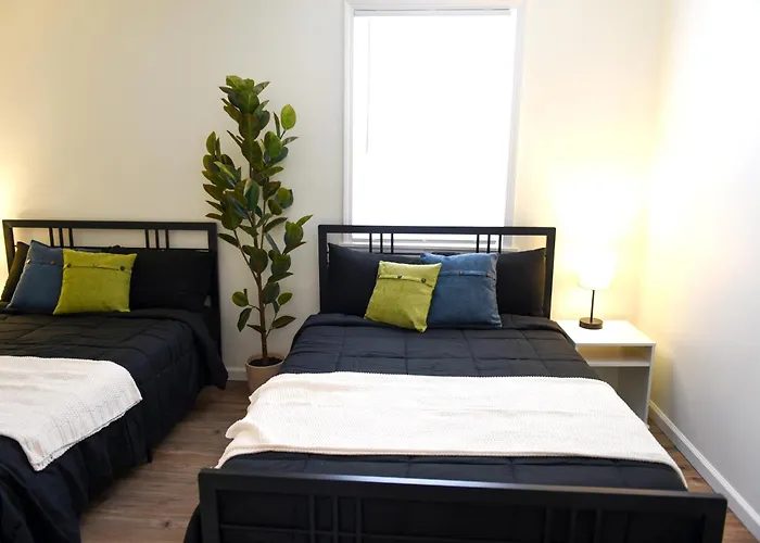 Holiday home Stylish Sanctuary Near Downtown Workspace Parking Pittsburgh