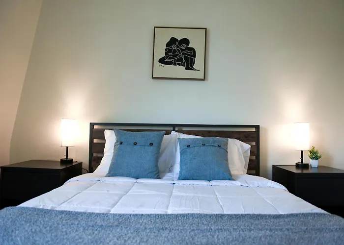 Holiday home Stylish Sanctuary Near Downtown Workspace Parking Pittsburgh
